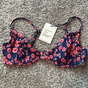 Acacia top manhattan top size L NWT